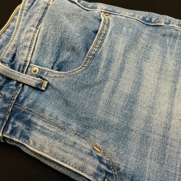 ~ Levi's Premium 721 High Rise Skinny sz 28 Cut-Off Jean Shorts Light/Med Wash - Picture 10 of 15